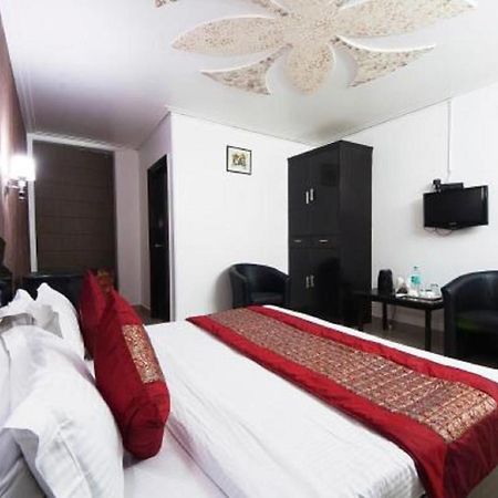 Airport Hotel Green Heights Nowe Delhi Zewnętrze zdjęcie